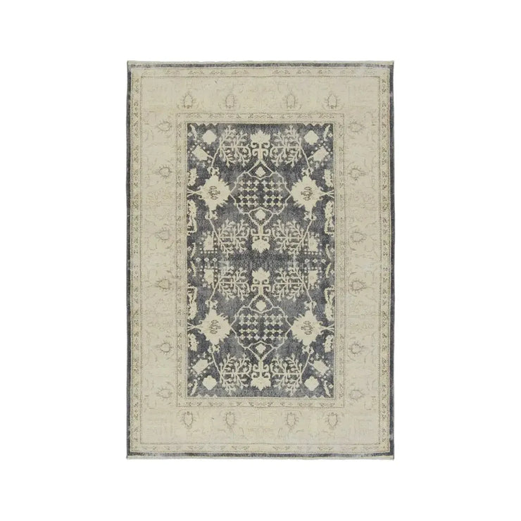 6' x 9' Beige and Grey Patterned Rug