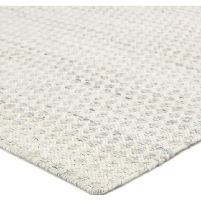 8' x 10' White Textured Indoor/Outdoor Area Rug