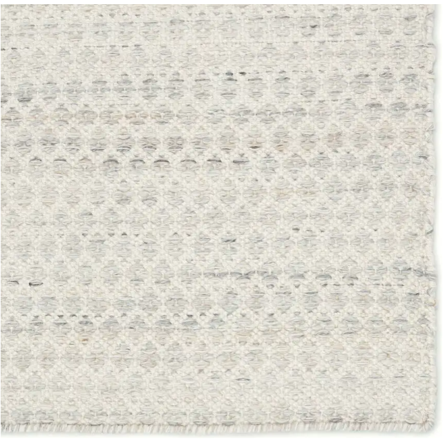 8' x 10' White Textured Indoor/Outdoor Area Rug